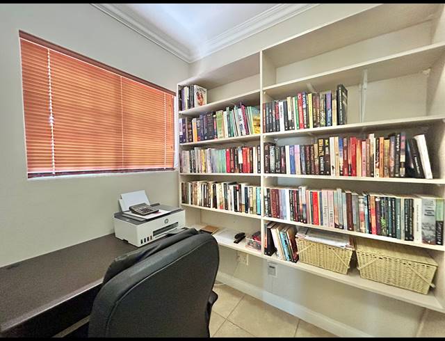 3 BEDROOM FREEHOLD SOLD IN WAVECREST